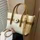 thumbnail image 5 of Nuevo bolso de hombro de moda, bolso de mano de cuero de PU, bolso de hombro tipo sobre, color blanco cremoso, 5 of 6
