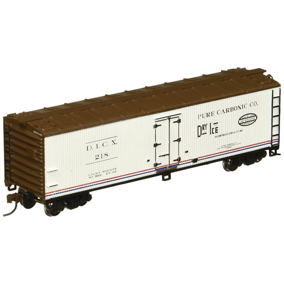 Bachmann 19805 HO Pure Carbonic Co. DICX 40' Wood Reefer
