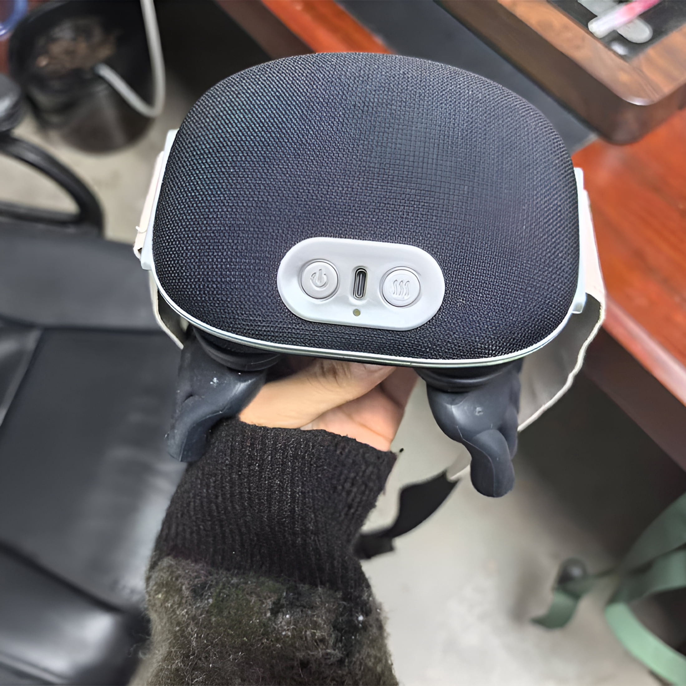OITY Neck Massager with Heat,Electric Cervical Neck Massager with Fingers,Simulated Hands Heated Necks And Shoulder Massagers for Back Upper Body Muscle Relaxation,Gifts for Family Friends