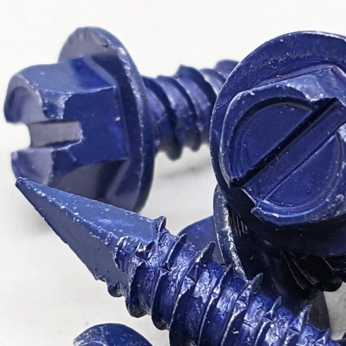 (500) 1/4" x 1-1/4" Slotted Hex Washer Head Tapcon Blue Masonry Concrete Screws BULK BOX
