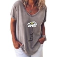 thumbnail image 1 of Qarigey Camiseta de mujer con cuello en V y estampado de flores, manga corta, tela suelta Prendas para la parte inferior del cuerpo gris XXL, 1 of 3