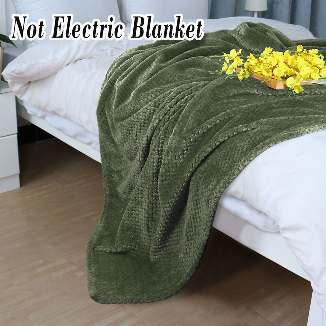 PiccoCasa Soft Microfiber Plush Flannel Blanket Luxury Bed Blanket, Army Green Queen (78"x90")