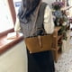 thumbnail image 4 of Bolso Hombro para Mujer Mano Gamuza Sintética Color Sólido, 4 of 9