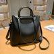thumbnail image 3 of Bolso de mano de lujo para mujer, de gran capacidad, moderno, tipo mensajero, de piel suave, sencillo, de diseñador, con asa cruzada, 3 of 5