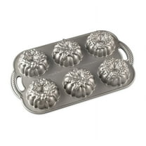 Nordic Ware Wreathlettes Pan