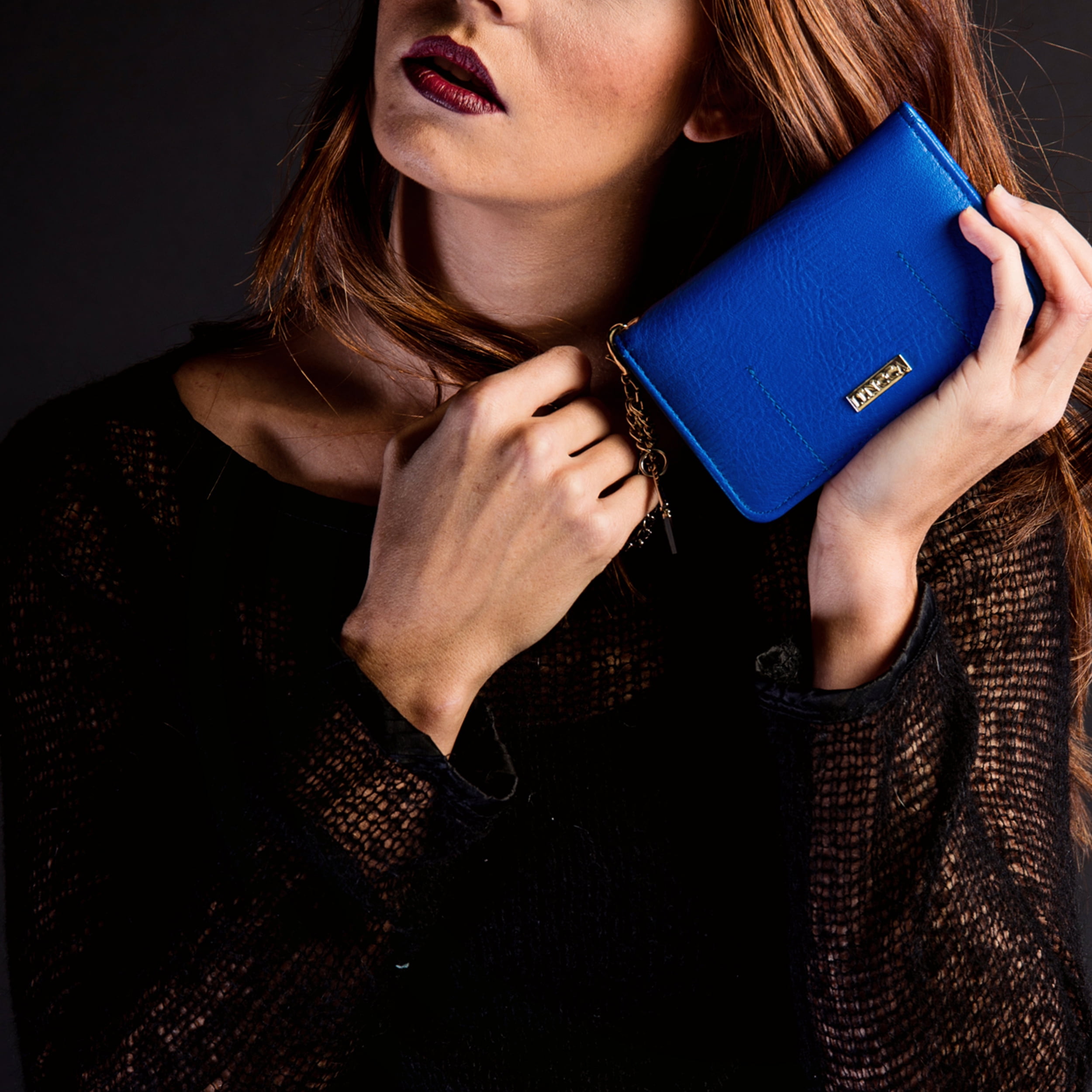 Women Clutch Wristlet Wallet Case with Phone Compartment (Royal Blue)