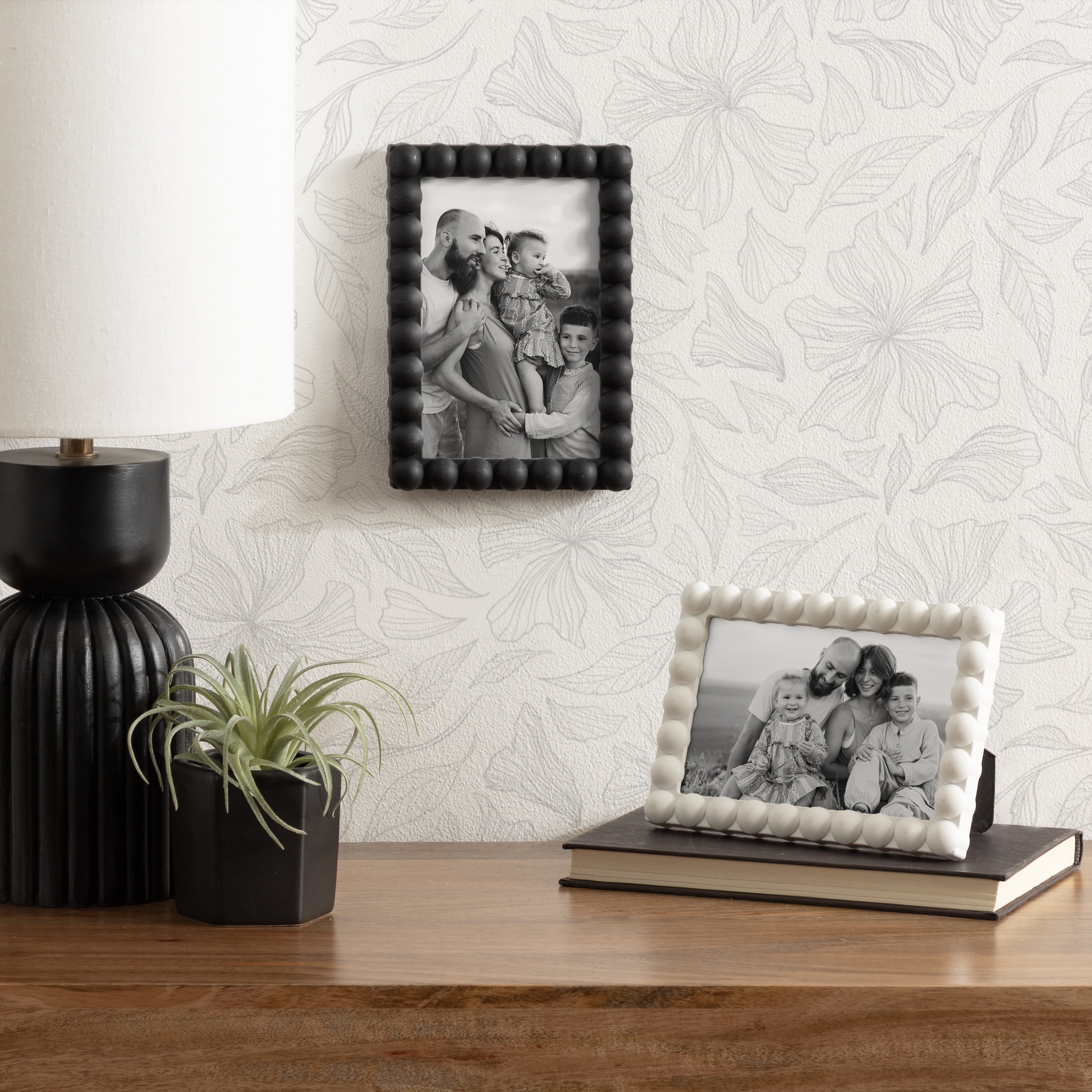 DesignOvation 4x6 Beaded Bright White Decorative Tabletop Picture Frame