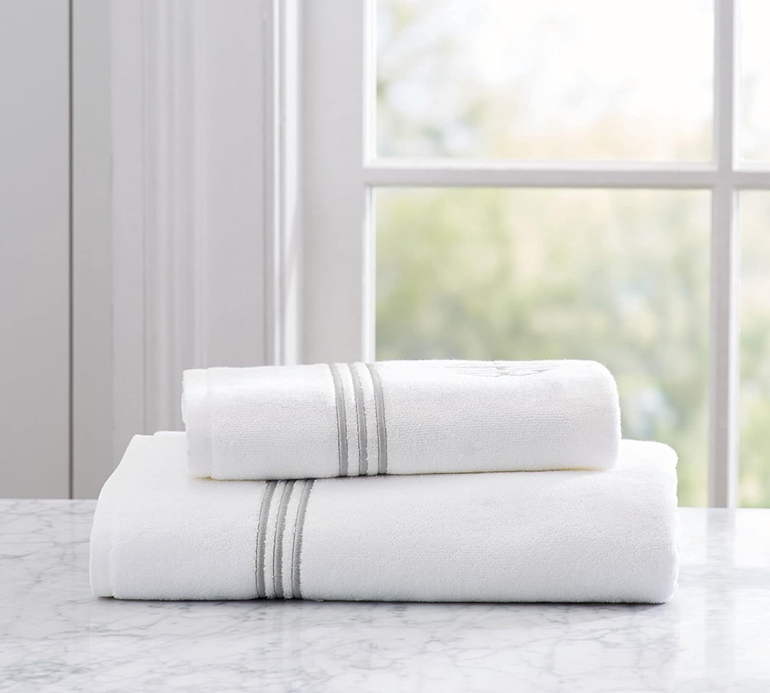 Simpli-Magic Bathroom Towel Set with Bath Towels, Hand Towels, and Washcloths, 8 Piece, White/Black