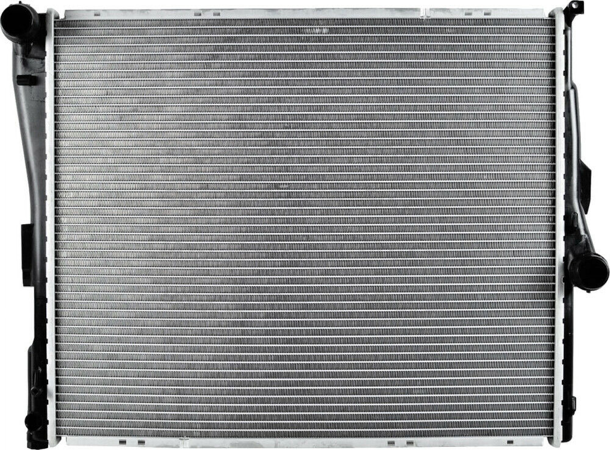Global Parts Distributors 2771C Radiator Fits select: 2004-2006 BMW X3