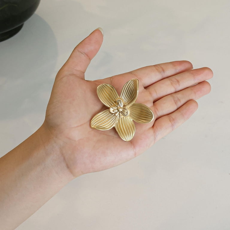 8 Pack 2.4 Inch Brushed Gold Flower Cabinet Knobs, Vintage Floral Drawer Pulls – Decorative Dresser Handles for Furniture, Vanity, Closet, Bathroom – 
