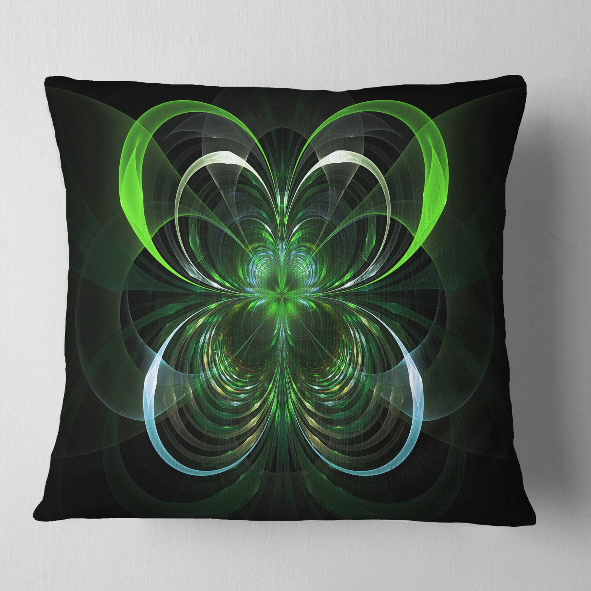Designart Green Fractal Flower in Dark - Floral Throw Pillow - 18x18