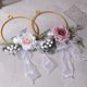 thumbnail image 2 of Corona de flores de metal con forma de aro, rosas artificiales, marco redondo de hierro, ideal para damas de honor, bodas y decoración de pared., 2 of 7