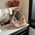 thumbnail image 4 of Bolso de playa de paja arcoíris, bolso de hombro de verano a rayas, bolso tejido para las axilas para mujer, 4 of 9