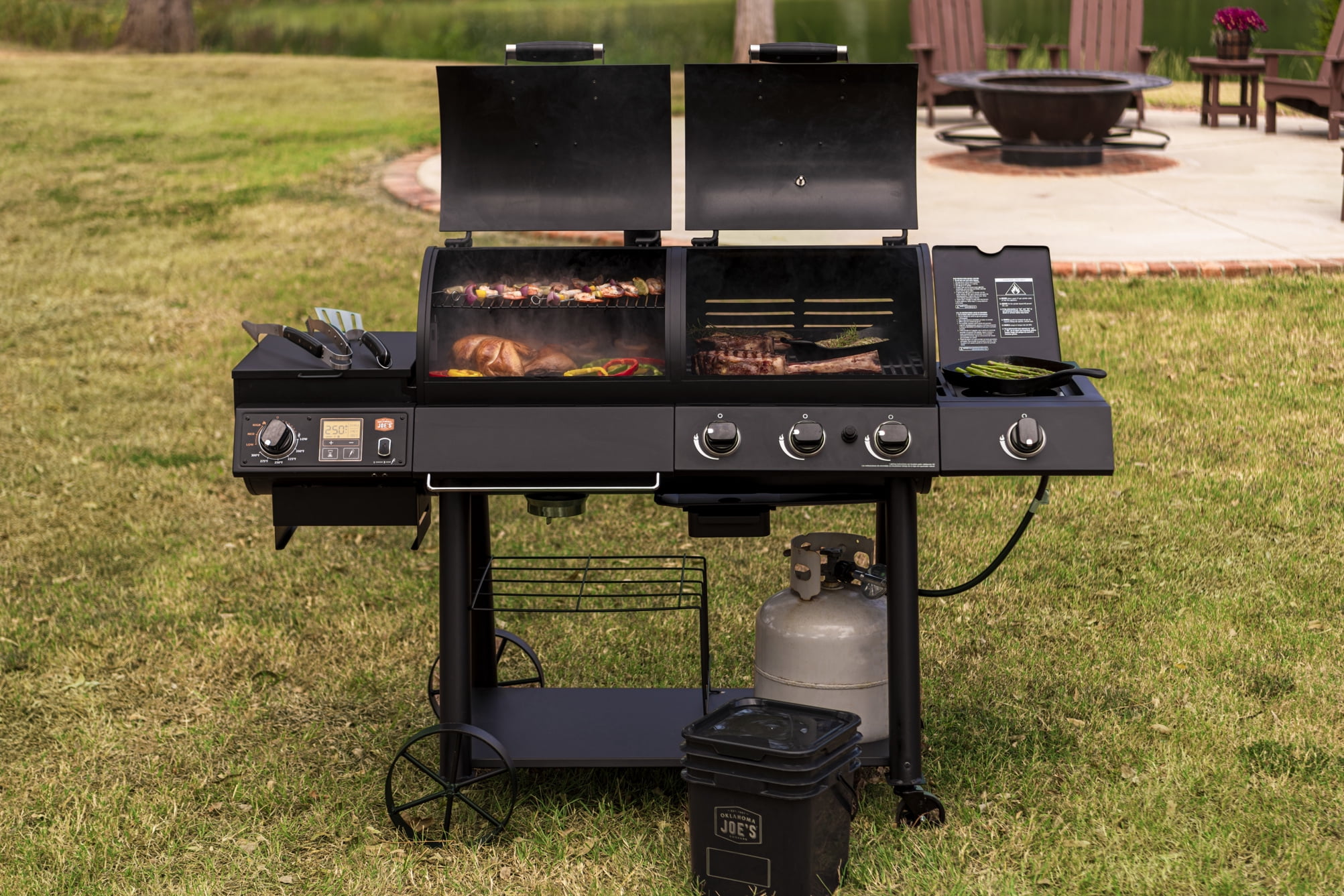 Oklahoma Joe's® Rider Combo Pellet/Gas Grill