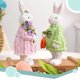 thumbnail image 3 of Figura de conejo de Pascua de resina con flores y zanahorias, adorno de mesa de primavera para decoración de escritorio, oficina y hogar., 3 of 8