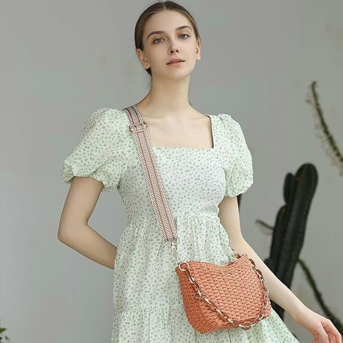 Small Handmade Straw Pocketbook Crossbody Bag for Women, Summer Chic Woven Handbag Shoulder Purse with Chain