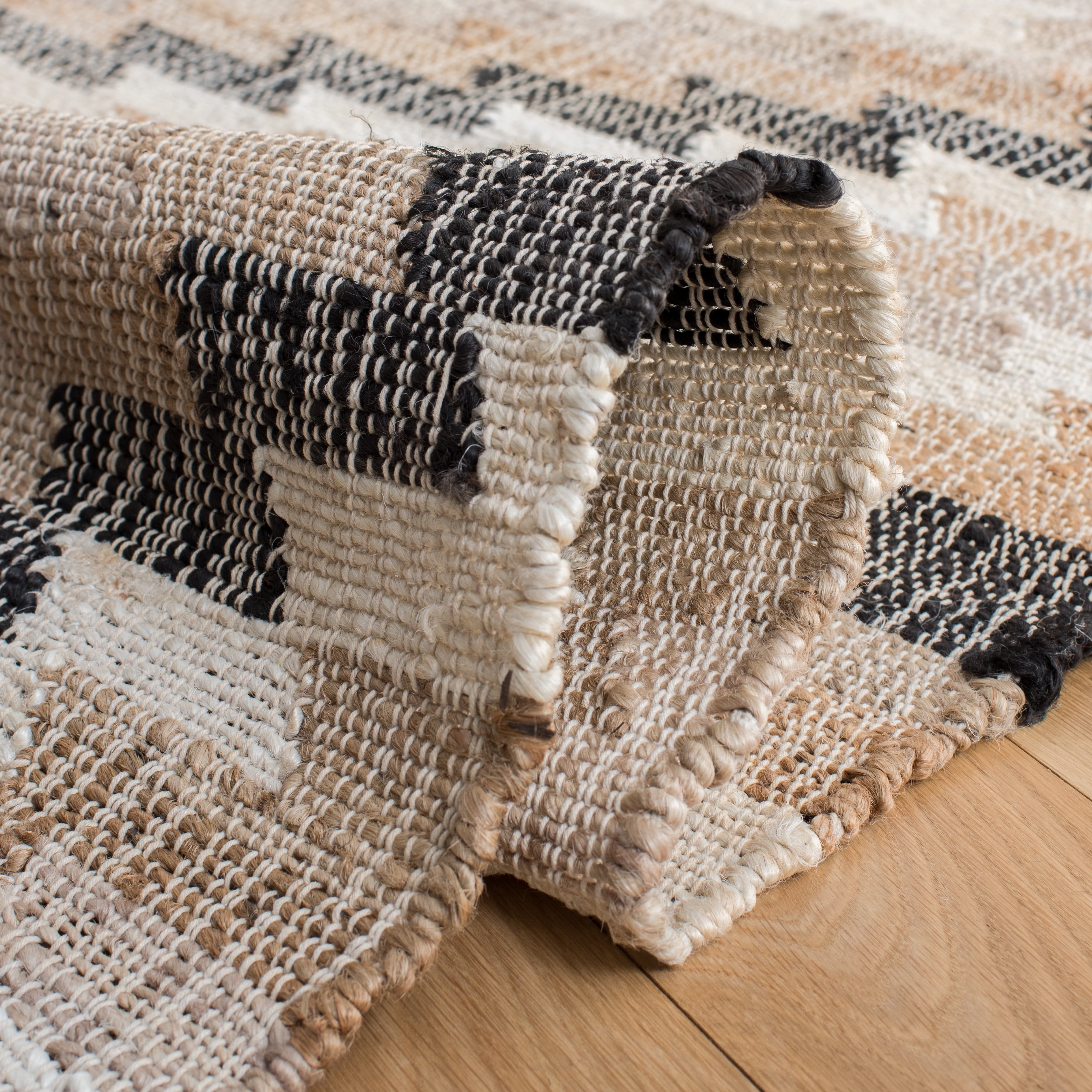 SAFAVIEH Natural Fiber Watson Geometric Area Rug, Natural/Black, 5' x 8'