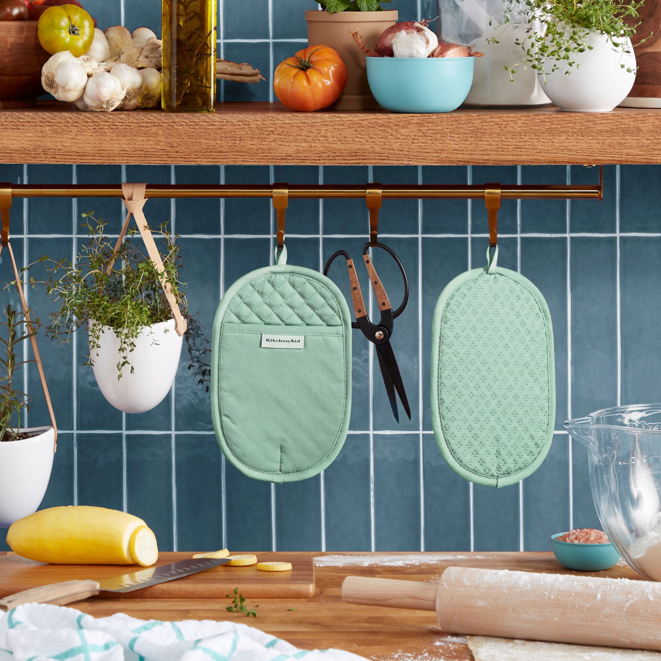 KitchenAid Asteroid Pot Holder 2-Pack Set, Pistachio, 6.5"x10"