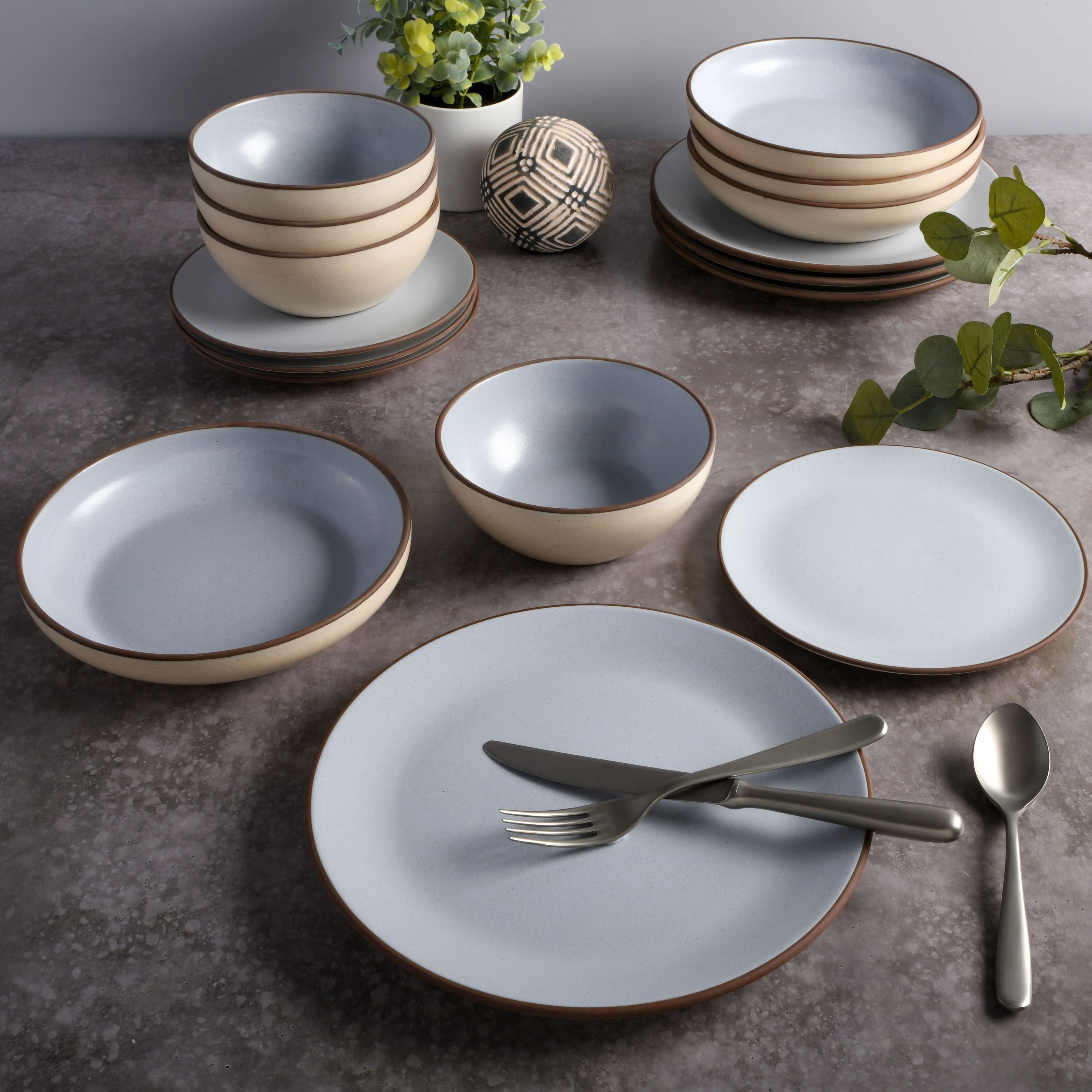 Gibson Elite Contempo Classic 16-Piece Double Bowl Dinnerware Set, Light Blue