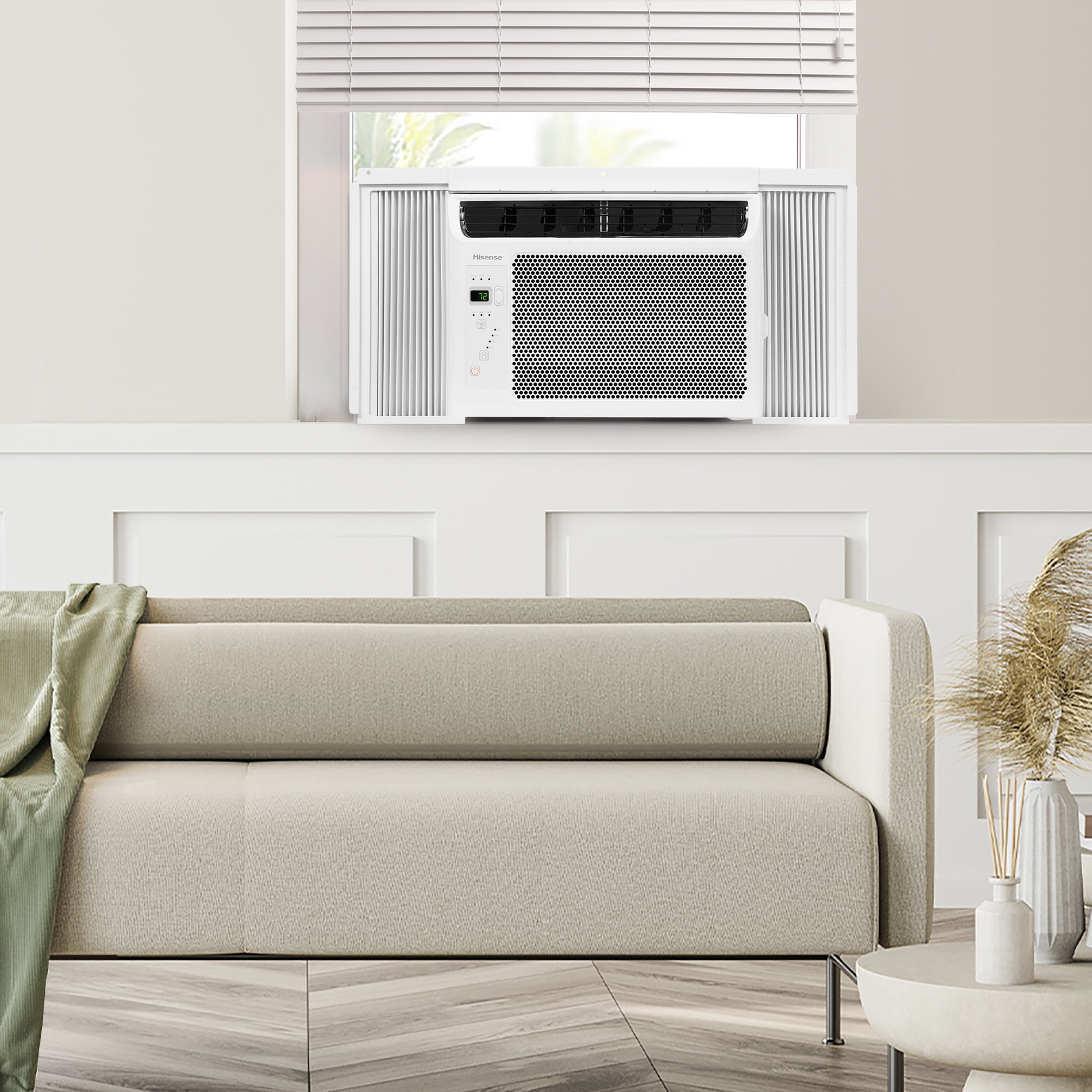 Hisense 6000 Btu 115 V 250 Sq ft Window-Mount Air Conditioners, White