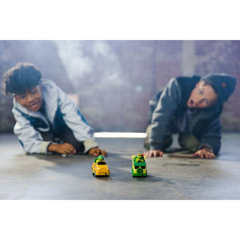 TMNT Rad Rip Racer Leonardo, Yellow - Collectible Racing Toy with