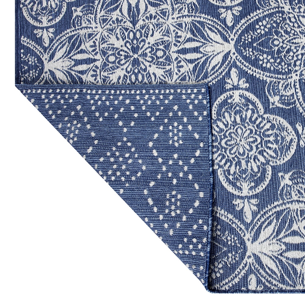 Better Homes & Gardens Woven Reversible Medallion Outdoor Rug - 7' x 10' - Polypropylene - Blue
