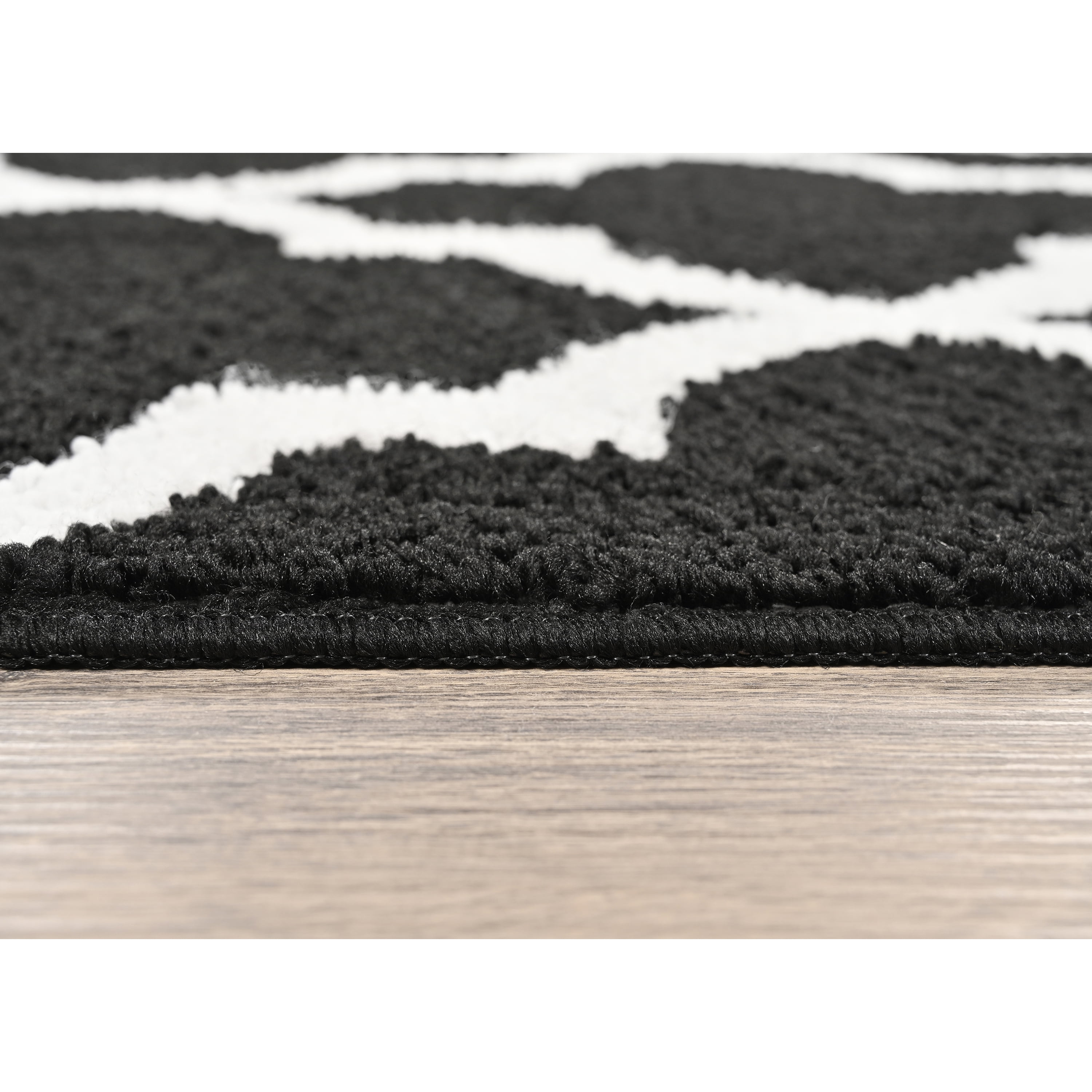 Garland Rug Quatrefoil Polypropylene Black/White Indoor Area Rug, 5' x 7'