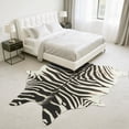 thumbnail image 2 of Alfombra BENRON Zebra en blanco y negro para salón y dormitorio, 140 x 160 cm, 2 of 7