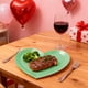 thumbnail image 5 of Diseño romántico en forma de corazón: los platos de papel en forma de corazón añaden romance y dulzura a tu fiesta de San Valentín, siendo hermosos y prácticos., 5 of 6