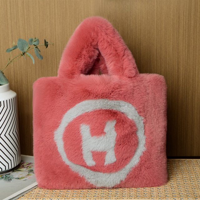 Bolso borroso causal bolso cruzado de felpa a la moda cierre de hebilla letra H para mujeres y niñas Hugtrwg Para estrenar