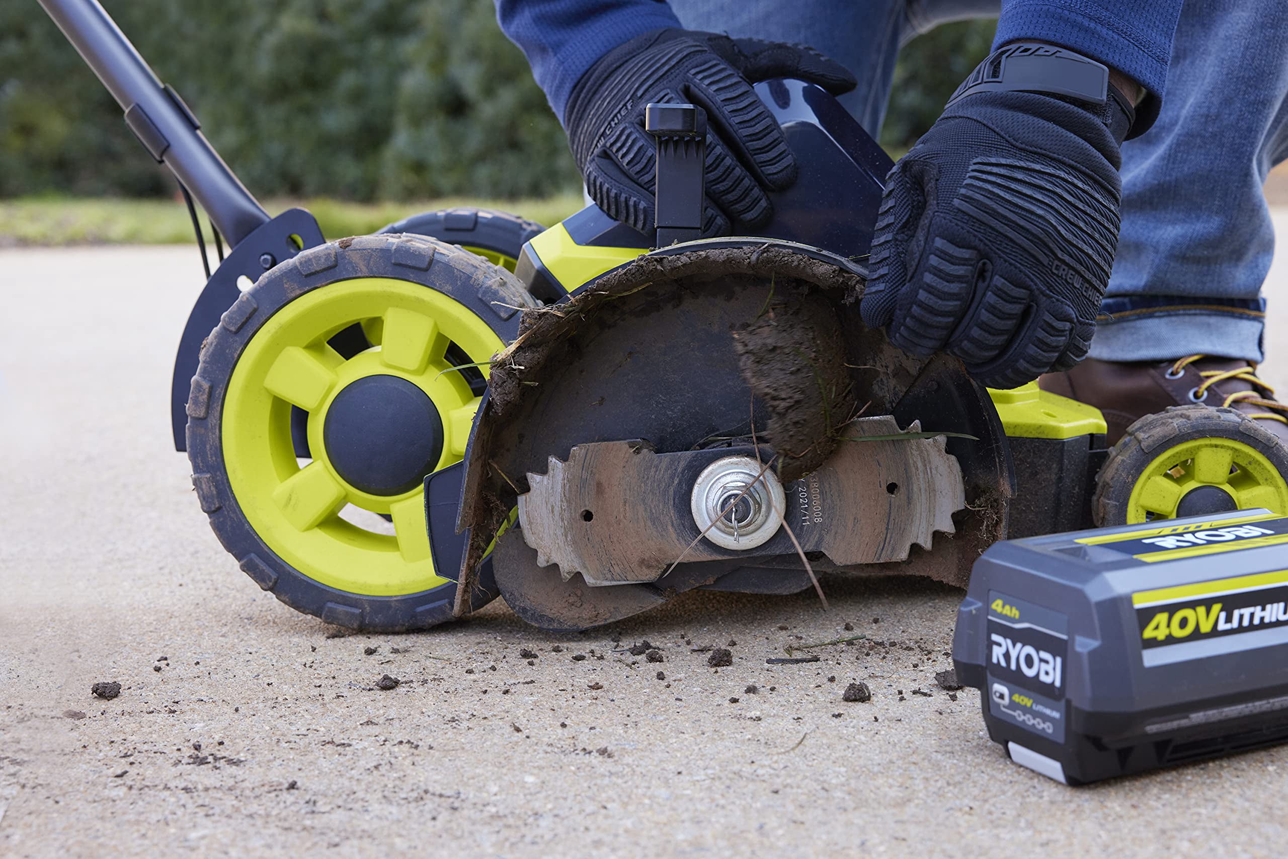 RYOBI - 40V HP Brushless 9 in. Cordless Edger with 4.0 Ah Battery and Charger - RY40760VNM