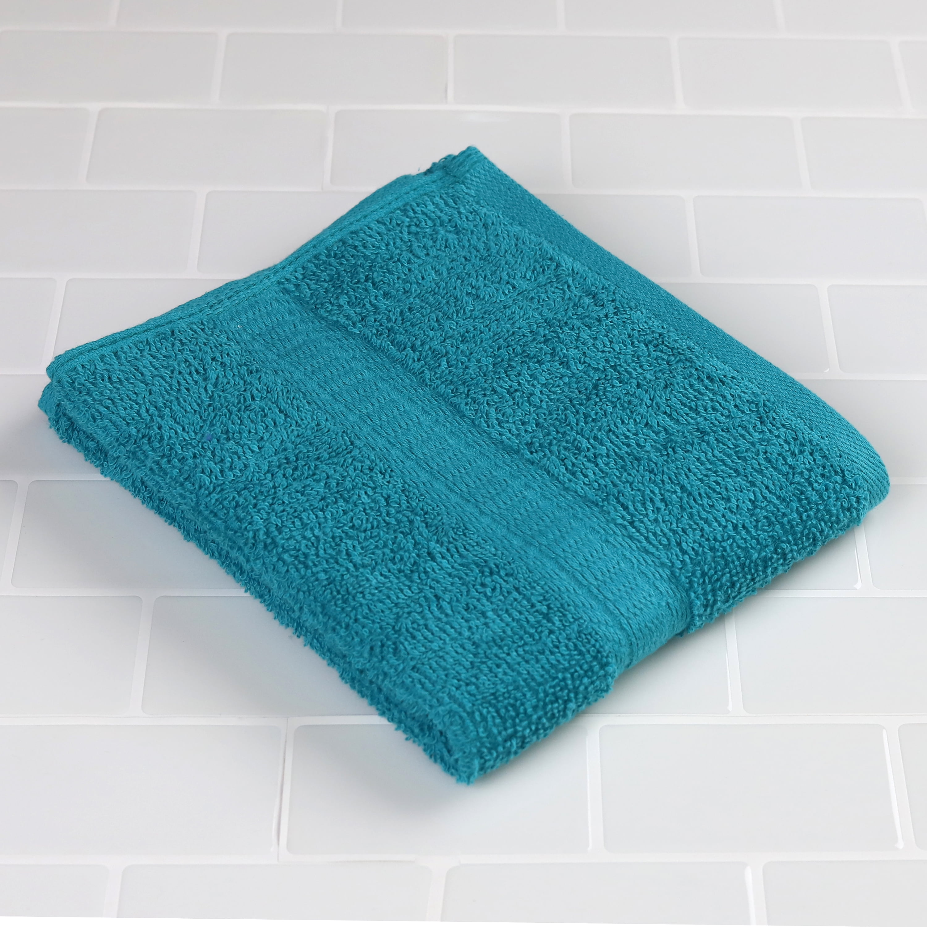 Signature Solid Hand Towel in Cashmere Blue