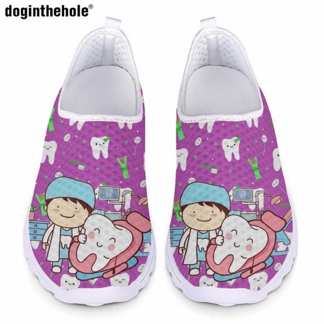 Nuestras zapatillas para correr están hechas de material EVA de alta calidad como suela. Adopta el diseño de malla superior, que puede ampliar las características agradables para la piel y transpirabl