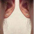 thumbnail image 2 of Pendientes de botón Heldig estrella hueca plata S925, 2 of 5