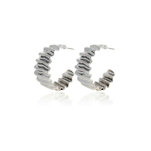 Time and Tru Women's C-Hoop Metal In Silver Plated Color