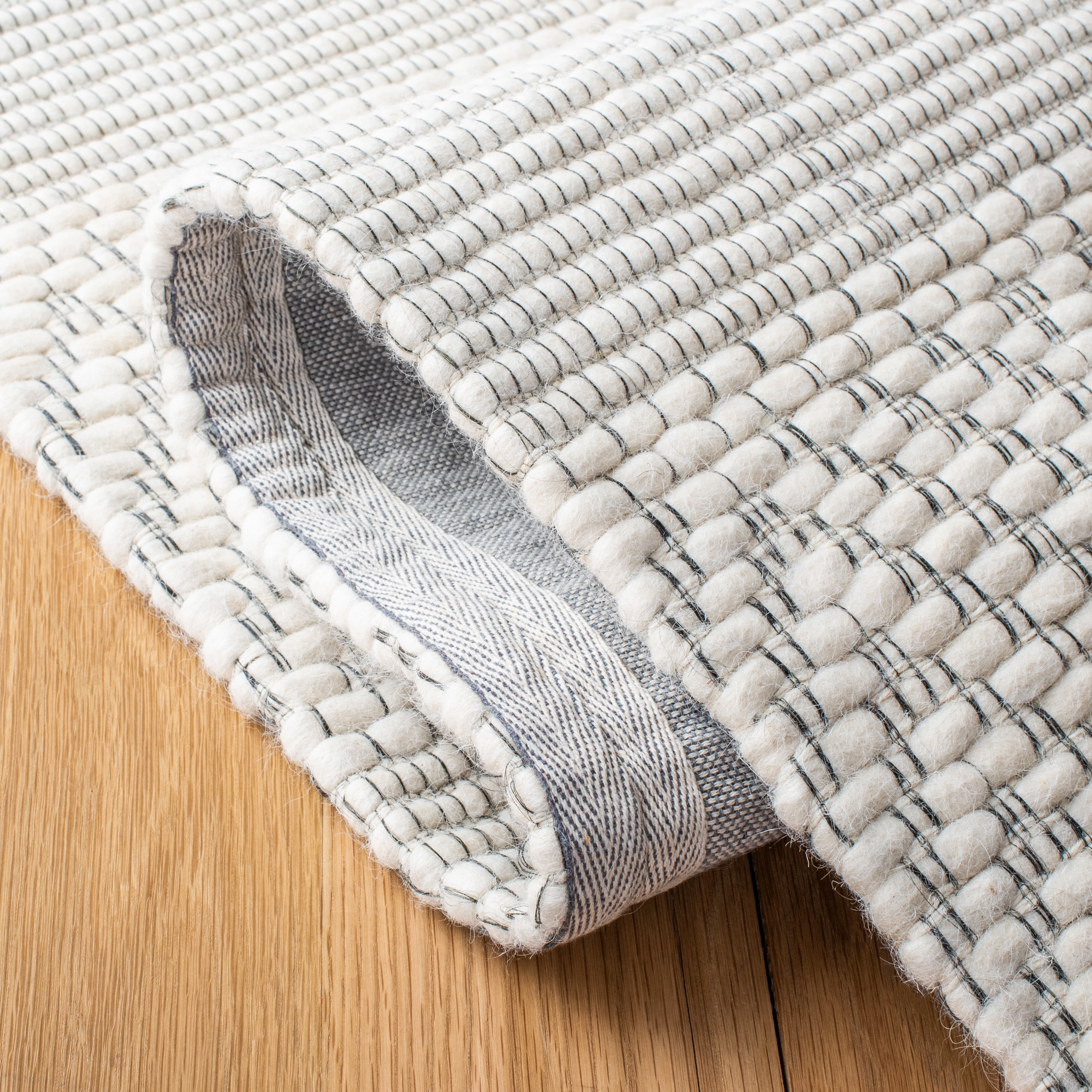 SAFAVIEH Marbella Keeleigh Diamond Area Rug, Ivory, 9' x 12'