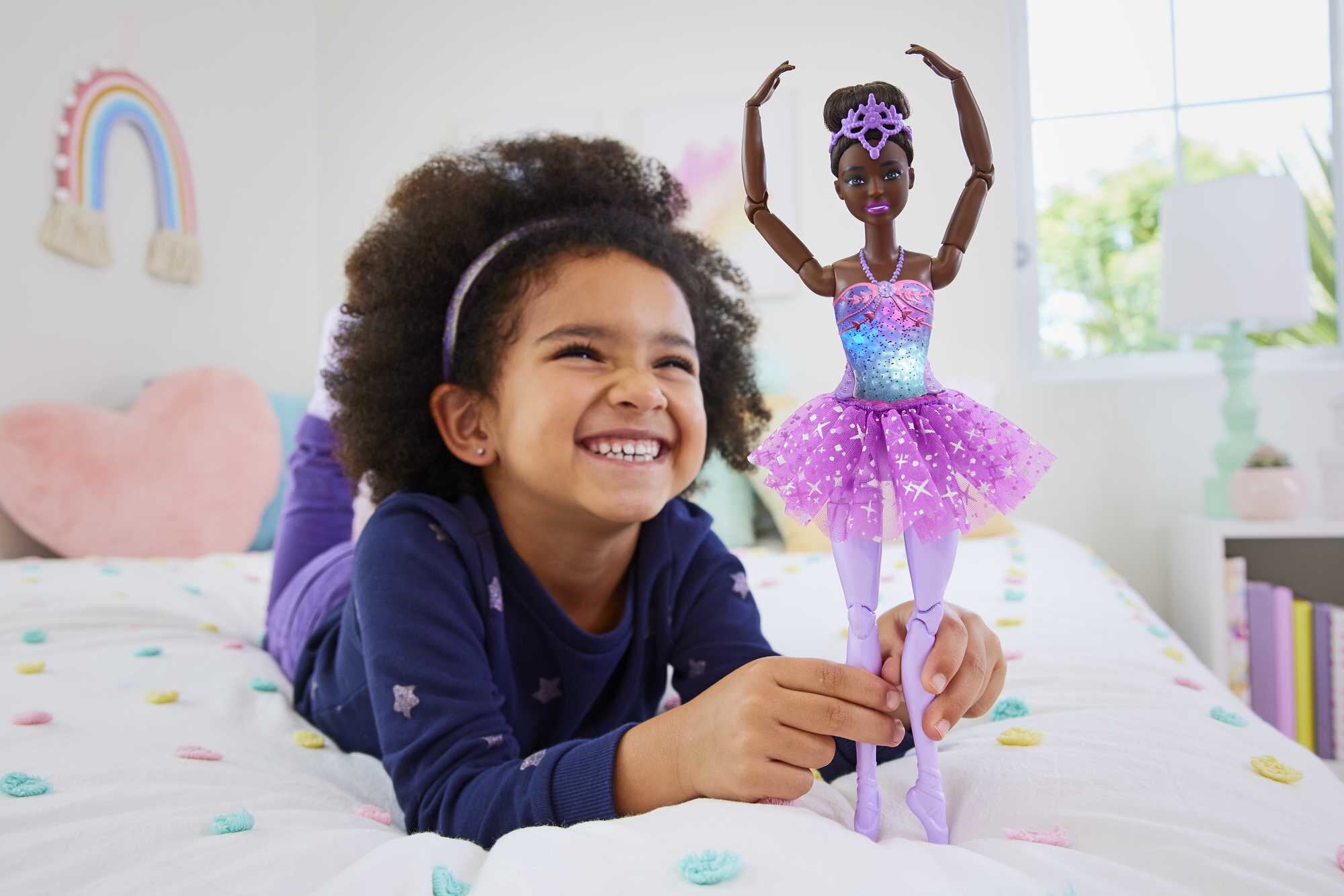 Barbie Dreamtopia Twinkle Lights Ballerina Doll, Brunette with Light-Up Feature Wearing Removable Headband & Tutu Barbie Dreamtopia Twinkle Lights Ballerina Doll, Brunette with Light-Up Feature Wearing Removable Headband & Tutu