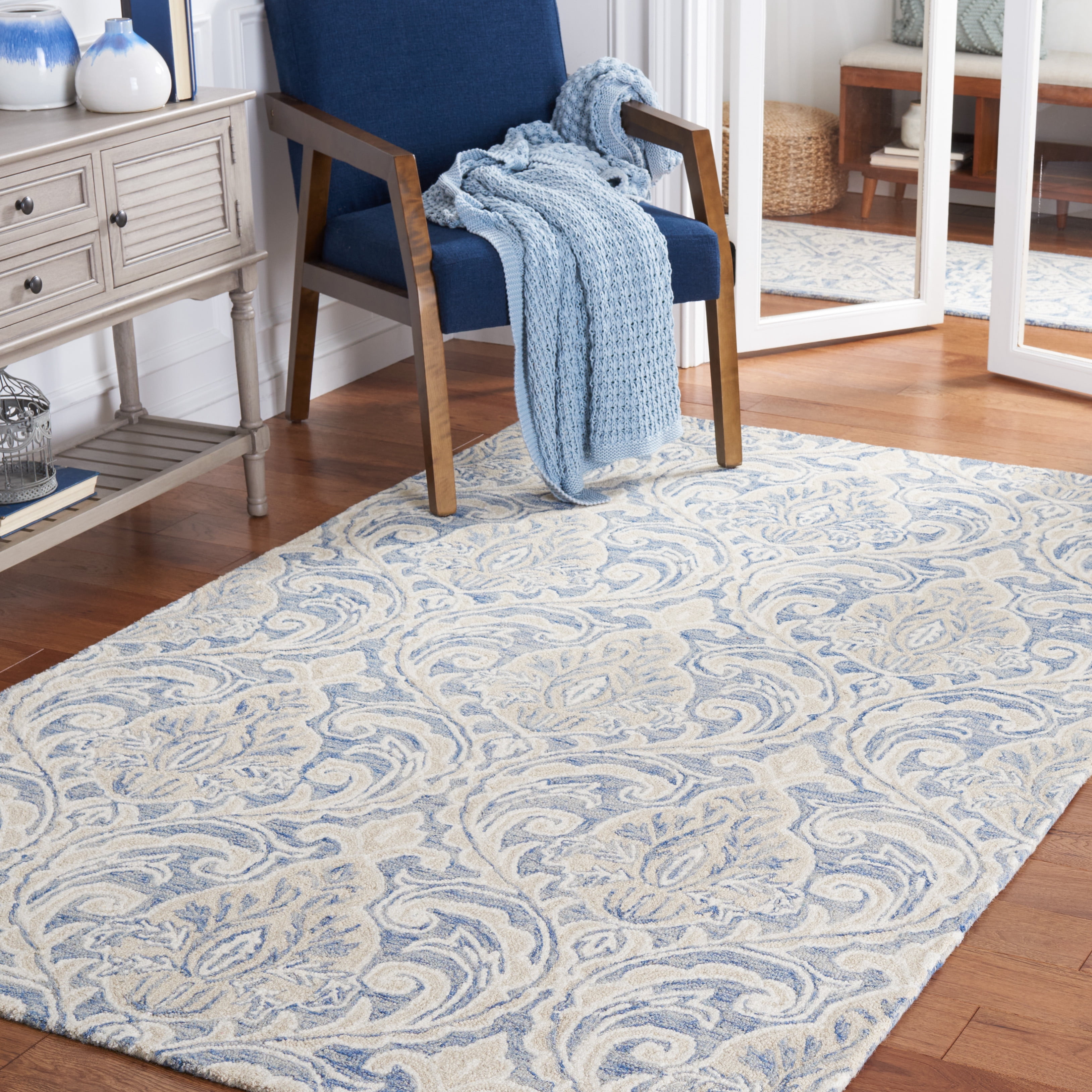 SAFAVIEH Micro-Loop Cornelius Floral Area Rug, Blue/Ivory, 5' x 5' Square