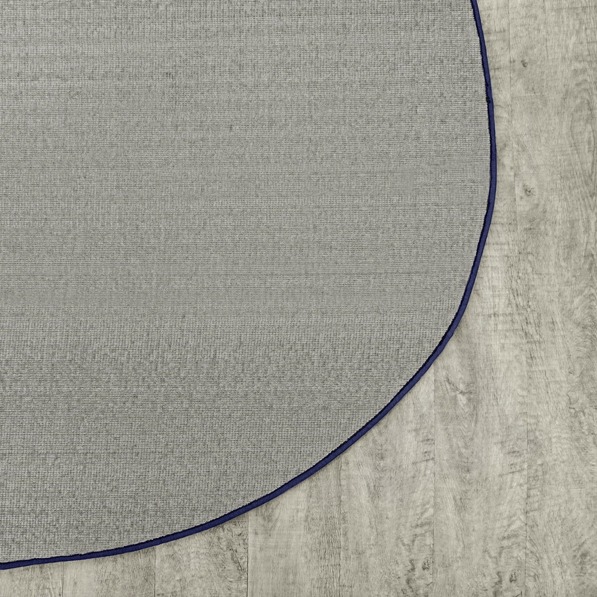 Endurance 6' x 9' Oval Area Rug in color Royal Blue