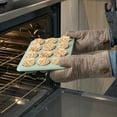thumbnail image 6 of KitchenAid 12-Cup Aluminized Steel Nonstick Cupcake Pan and Muffin Tin, Pistachio Green, 6 of 8