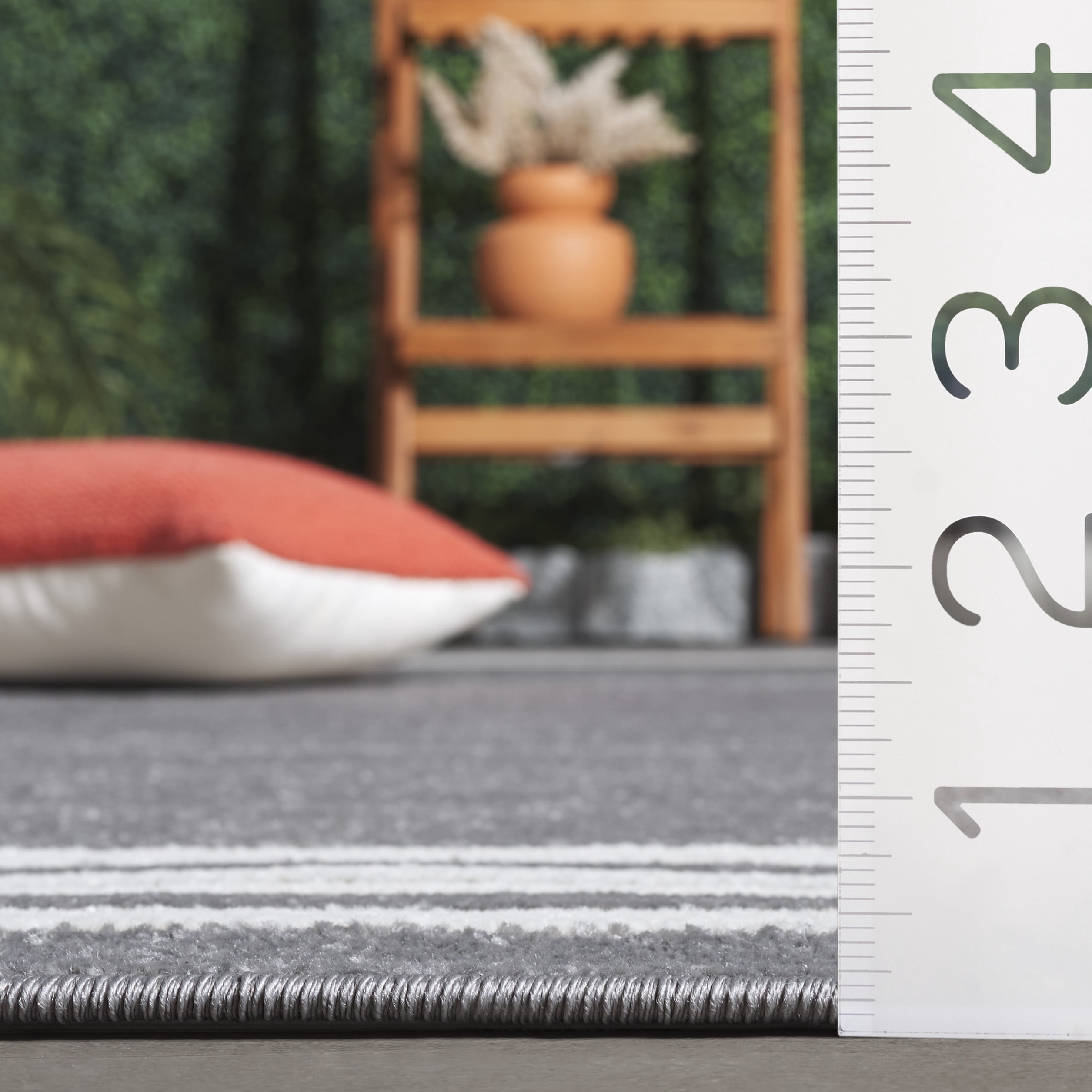 SAFAVIEH Cabana Henry Striped Indoor/Outdoor Runner Rug, Grey/Ivory, 2'2" x 9'