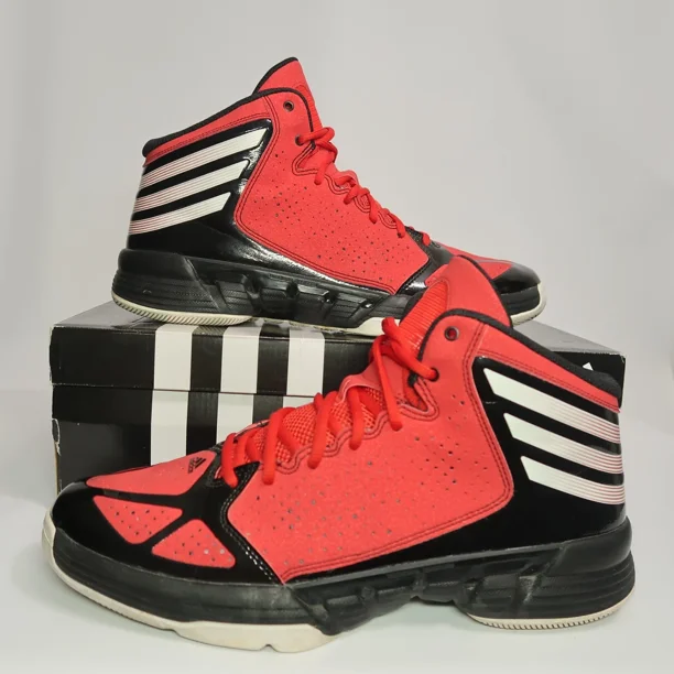 Ad-id-as Shoes Men's 10.5 Red Black Mad Handle Basketball Athletic Sneakers Q33348