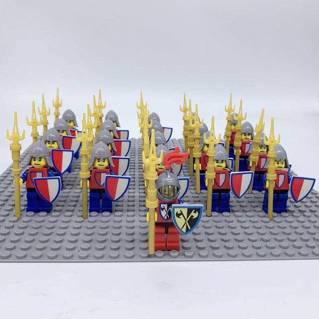Bloques de construcción de la serie AX01A de 21 piezas, muñecos de caballeros dorados, juguetes ensamblados para niños