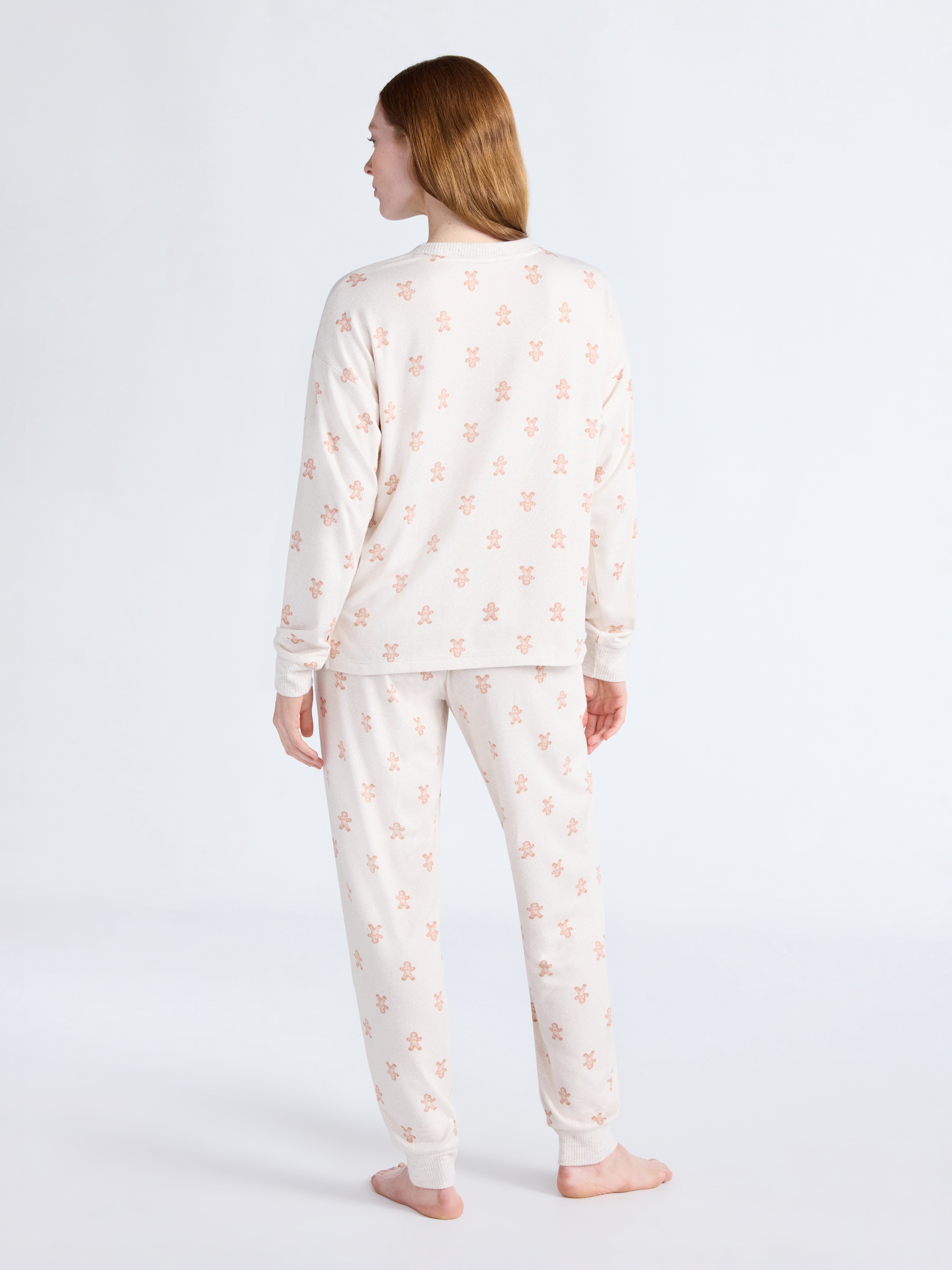 Joyspun Women's Cozy Lounge Collection Hacci Knit Long Sleeve Top and Joggers Pajama Set, Sizes XS-3X