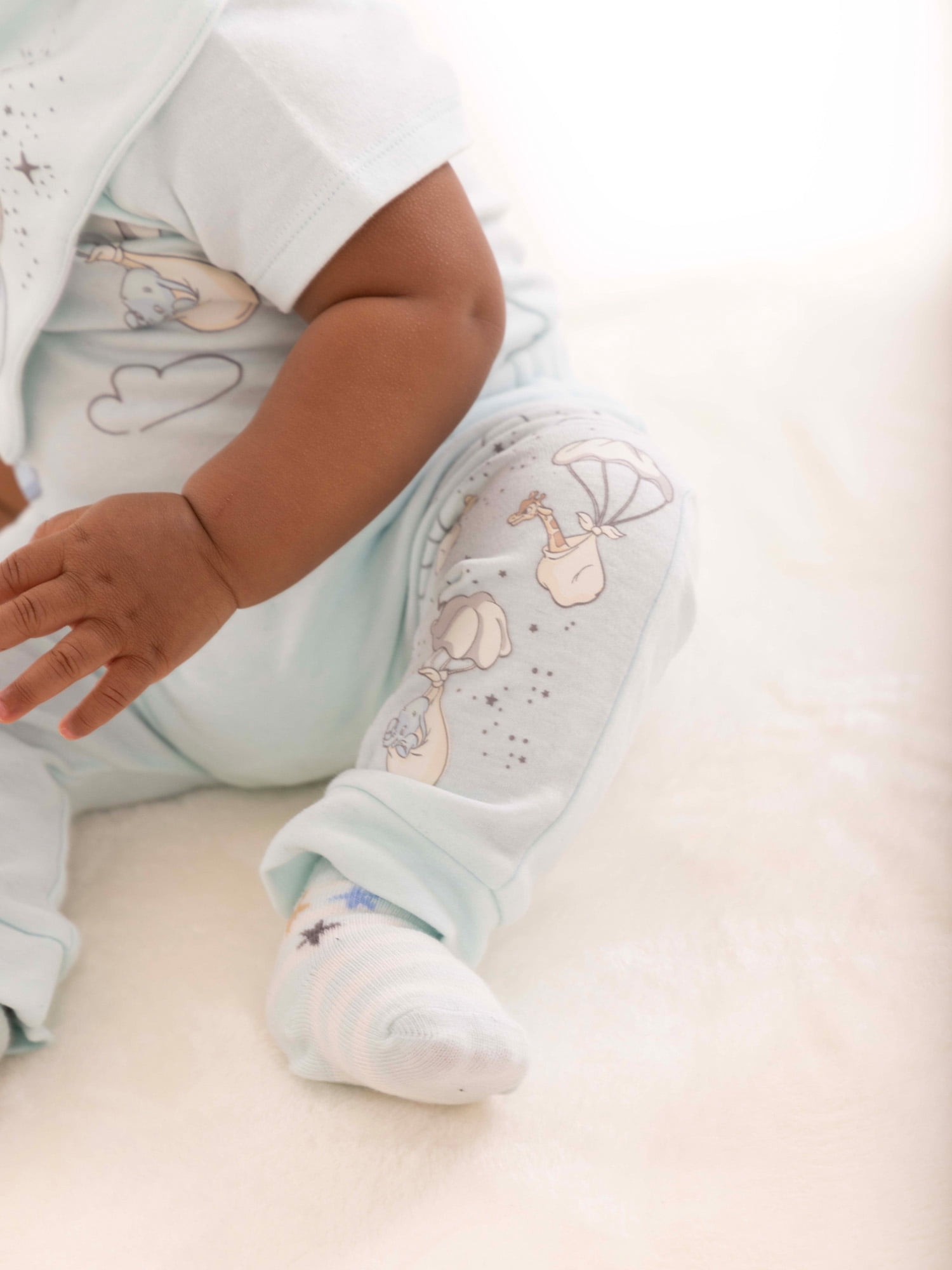 Disney Baby Wishes + Dreams Dumbo Layette Shower Gift Set Bundle, 13-Piece, Sizes NB-3/6M