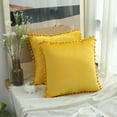 thumbnail image 1 of Fundas de almohada para sofá 45 * 45 cm Amarillo: Paquete de 2 fundas de almohada cuadradas de terciopelo con pompones suaves y acogedores para decoración del hogar de granja, 1 of 5