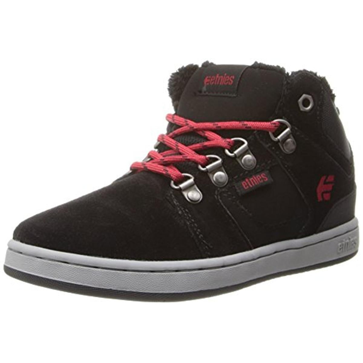 etnies suede shoes