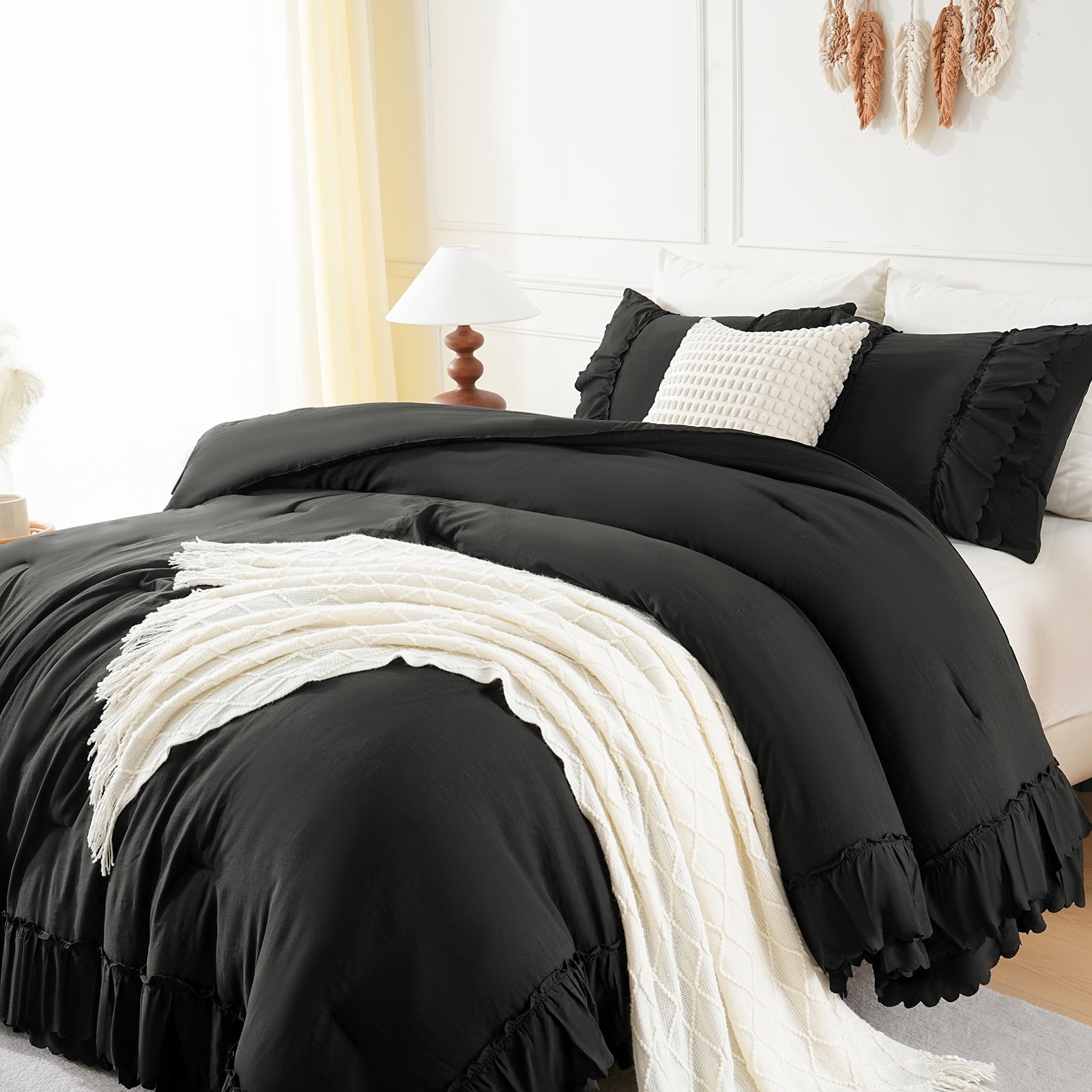 Ruffle Comforter Set Queen Size,Shabby Chic Boho Bedding Sets, Soft Fluffy Comforter Sets for All Season,Vintage Ruffled 3 Pcs Microfiber Lightweight Quilt Set for Home Decor