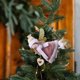 thumbnail image 1 of Adornos navideños Fiudx de niña voladora con plumas y muñecos colgantes, 1 of 6