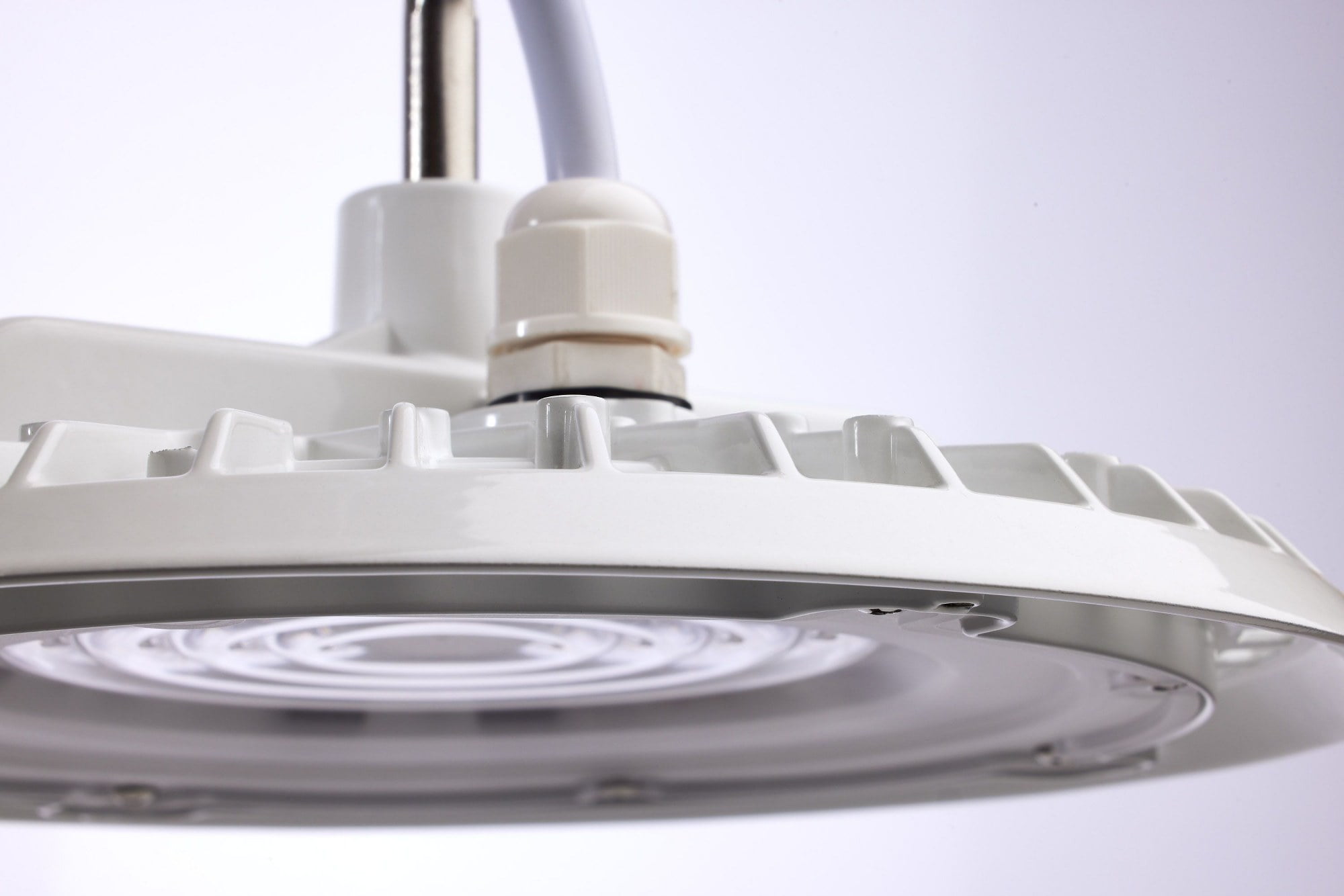 Hi-Pro - Light White Aluminum